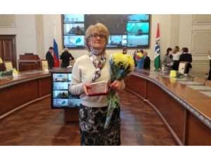 Председатель «Союза женщин» Искитима Тамара Тамаркова награждена почетным знаком «За любовь и добродетель»