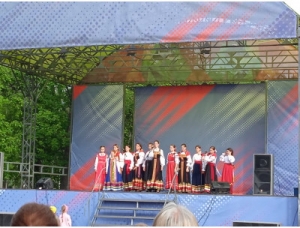 9 июня в парке имени Коротеева состоялось открытие сезона летних музыкальных четвергов