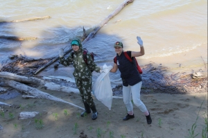 3 тонны мусора вывезено с береговой линии Новосибирского водохранилища
