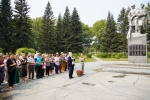 Работники и ветераны АО «Искитимцемент» возложили цветы к Монументу работникам Чернореченского цементного завода, погибшим в годы Великой Отечественной войны