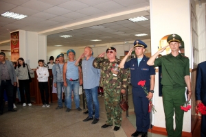 В школе №3 Искитима открыли мемориальную доску выпускнику-герою