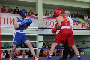 XIX Междугородний турнир по боксу памяти Дениса Бобринского состоялся в Искитиме
