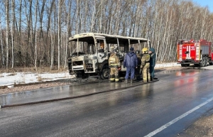 Сгорел пассажирский автобус в Искитимском районе. Пострадавших нет