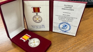 Родителям героя СВО передана партийная медаль «За воинскую доблесть». Посмертно. 